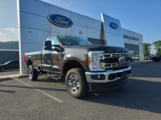 New 2025 Ford F350 XLT image 1