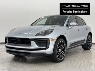 Used 2025 Porsche Macan image 1