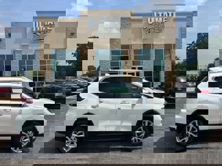 Used 2019 Nissan Rogue S image 1