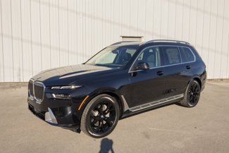 New 2025 BMW X7 xDrive40i image 1
