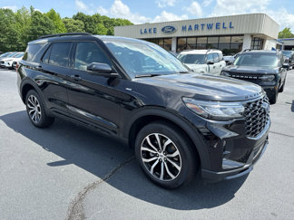 New 2025 Ford Explorer ST-Line image 1