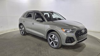 Used 2023 Audi Q5 2.0T Premium Plus w/ Premium Plus Package image 1