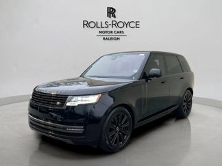 Used 2023 Land Rover Range Rover SE image 1