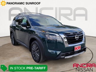 New 2025 Nissan Pathfinder SL w/ SL Premium Package image 1