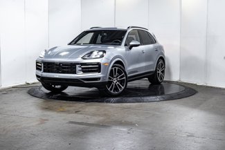Used 2025 Porsche Cayenne image 1
