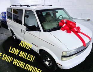 Used 2002 Chevrolet Astro Passenger AWD image 1