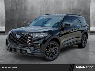 Certified 2025 Ford Explorer ST image 1