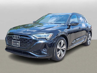 Certified 2024 Audi Q8 e-tron Premium image 1
