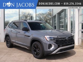 New 2025 Volkswagen Atlas Peak Edition SE image 1