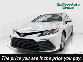 Used 2024 Toyota Camry LE image 1