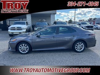 Used 2023 Toyota Camry LE image 1