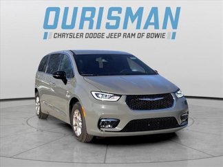 New 2025 Chrysler Pacifica Select image 1