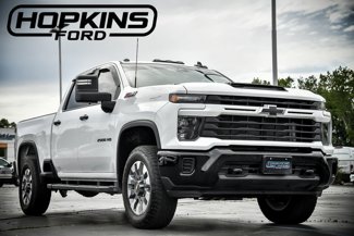 Used 2024 Chevrolet Silverado 2500 Custom w/ Custom Value Package image 1