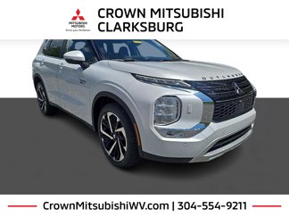 New 2025 Mitsubishi Outlander SE image 1