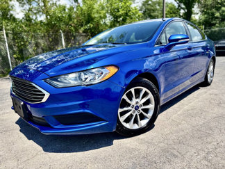 Used 2017 Ford Fusion SE w/ Fusion SE Technology Package image 1