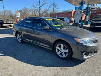 Used 2012 Toyota Camry SE image 1