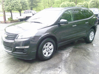 Used 2016 Chevrolet Traverse LS image 1