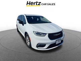 Used 2024 Chrysler Pacifica Touring-L image 1