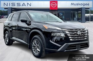 New 2026 Nissan Rogue S image 1