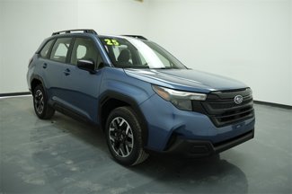 Used 2025 Subaru Forester image 1