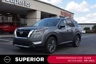 New 2025 Nissan Pathfinder SL image 1
