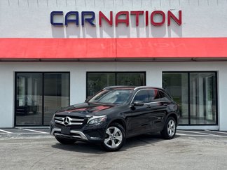 Used 2018 Mercedes-Benz GLC 300 4MATIC image 1