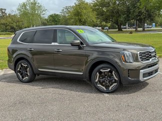 Used 2023 Kia Telluride S w/ S Sunroof Package image 1