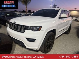 Used 2020 Jeep Grand Cherokee Altitude image 1
