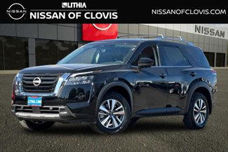 New 2025 Nissan Pathfinder SL image 1