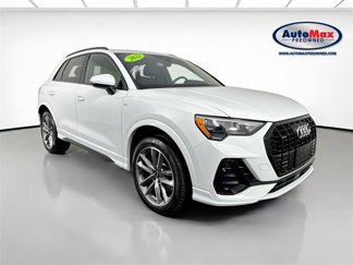 Used 2022 Audi Q3 2.0T Premium w/ Black Optic Sport Package image 1