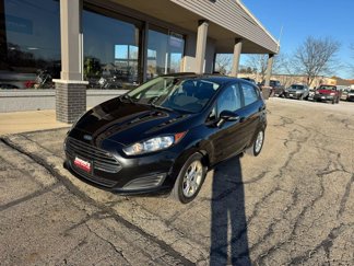 Used 2015 Ford Fiesta SE image 1