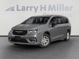 New 2025 Chrysler Pacifica Select image 1