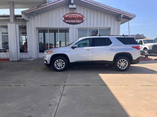 Used 2020 Chevrolet Traverse LT image 1