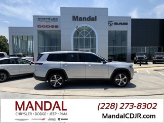 Used 2024 Jeep Grand Cherokee L Limited w/ Luxury Tech Group II image 1