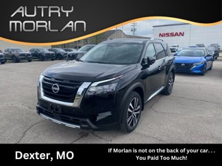 New 2025 Nissan Pathfinder Platinum image 1