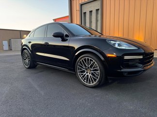 Used 2022 Porsche Cayenne Turbo image 1