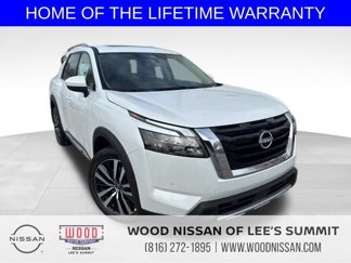 New 2025 Nissan Pathfinder Platinum image 1