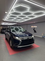 Used 2016 Mitsubishi Outlander ES image 1