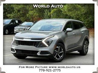 Used 2025 Kia Sportage LX image 1