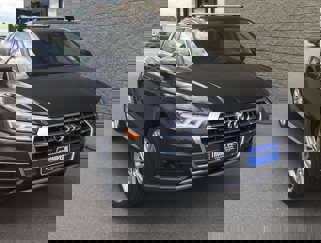 Used 2018 Audi Q5 Prestige w/ Prestige Package image 1