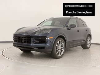 Used 2025 Porsche Cayenne image 1