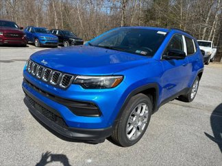 New 2024 Jeep Compass Latitude w/ Sun and Sound Group image 1