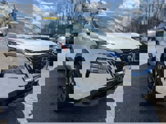 Used 2022 Nissan Rogue SV w/ SV Premium Package image 1