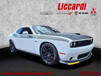 Used 2023 Dodge Challenger R/T Scat Pack w/ T/A Package image 1