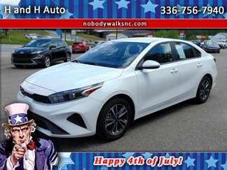 Used 2024 Kia Forte LXS image 1