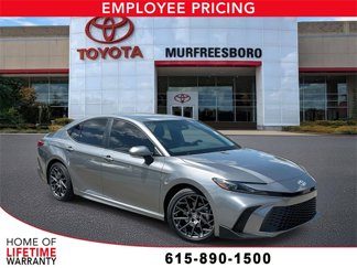 Used 2025 Toyota Camry SE w/ Convenience Package image 1