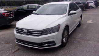Used 2018 Volkswagen Passat 2.0T S image 1
