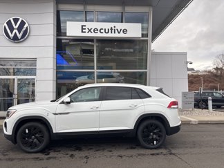 New 2025 Volkswagen Atlas Cross Sport SE image 1