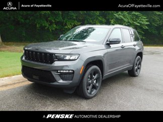 Used 2025 Jeep Grand Cherokee Limited w/ Black Appearance Package image 1
