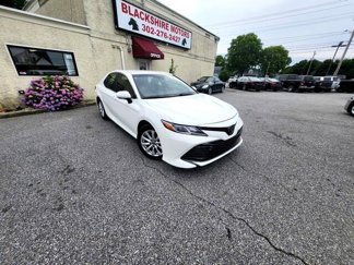Used 2018 Toyota Camry LE w/ Convenience Package image 1